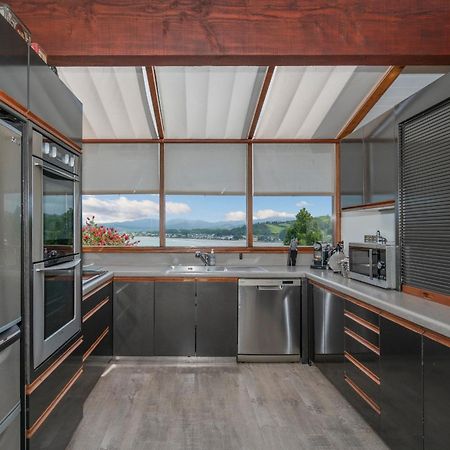 The Black Chalet Whitianga Extérieur photo