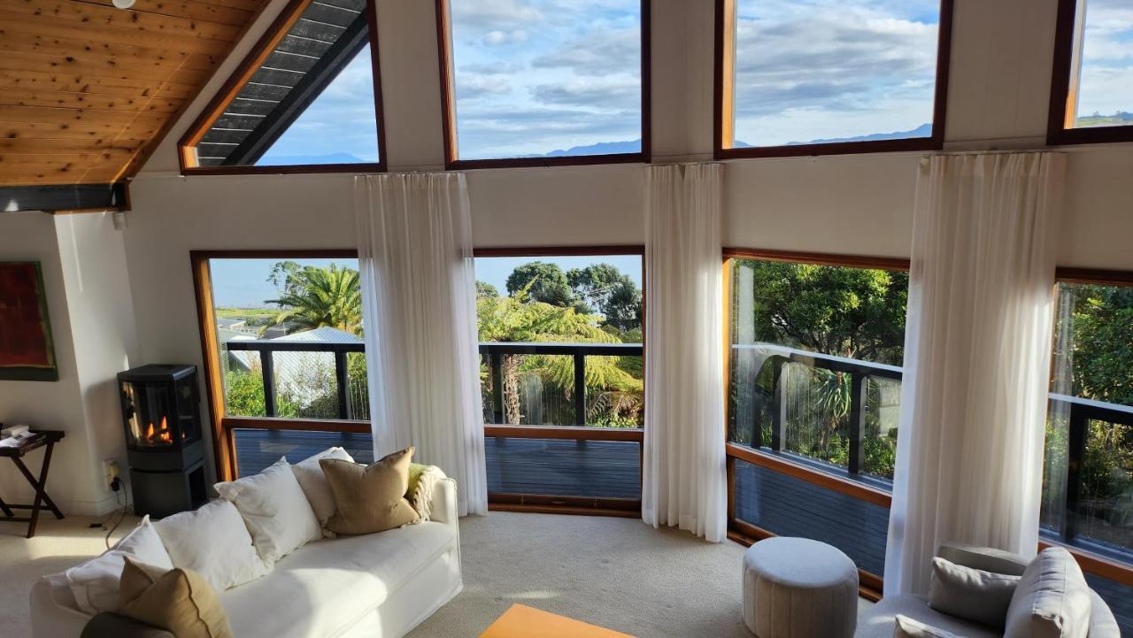 The Black Chalet Whitianga Extérieur photo