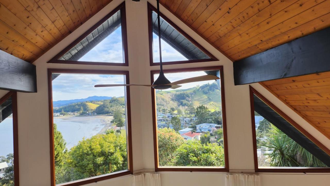 The Black Chalet Whitianga Extérieur photo