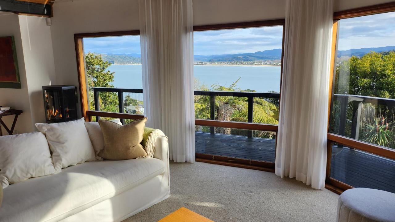 The Black Chalet Whitianga Extérieur photo