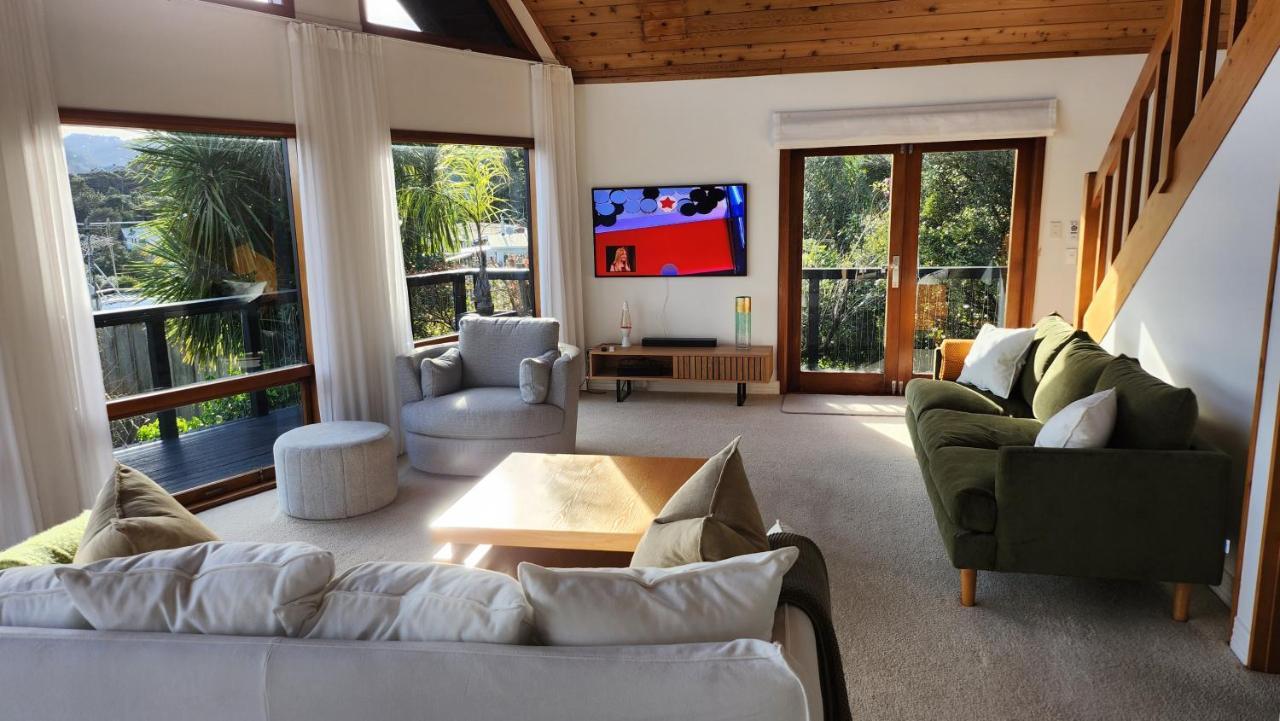The Black Chalet Whitianga Extérieur photo