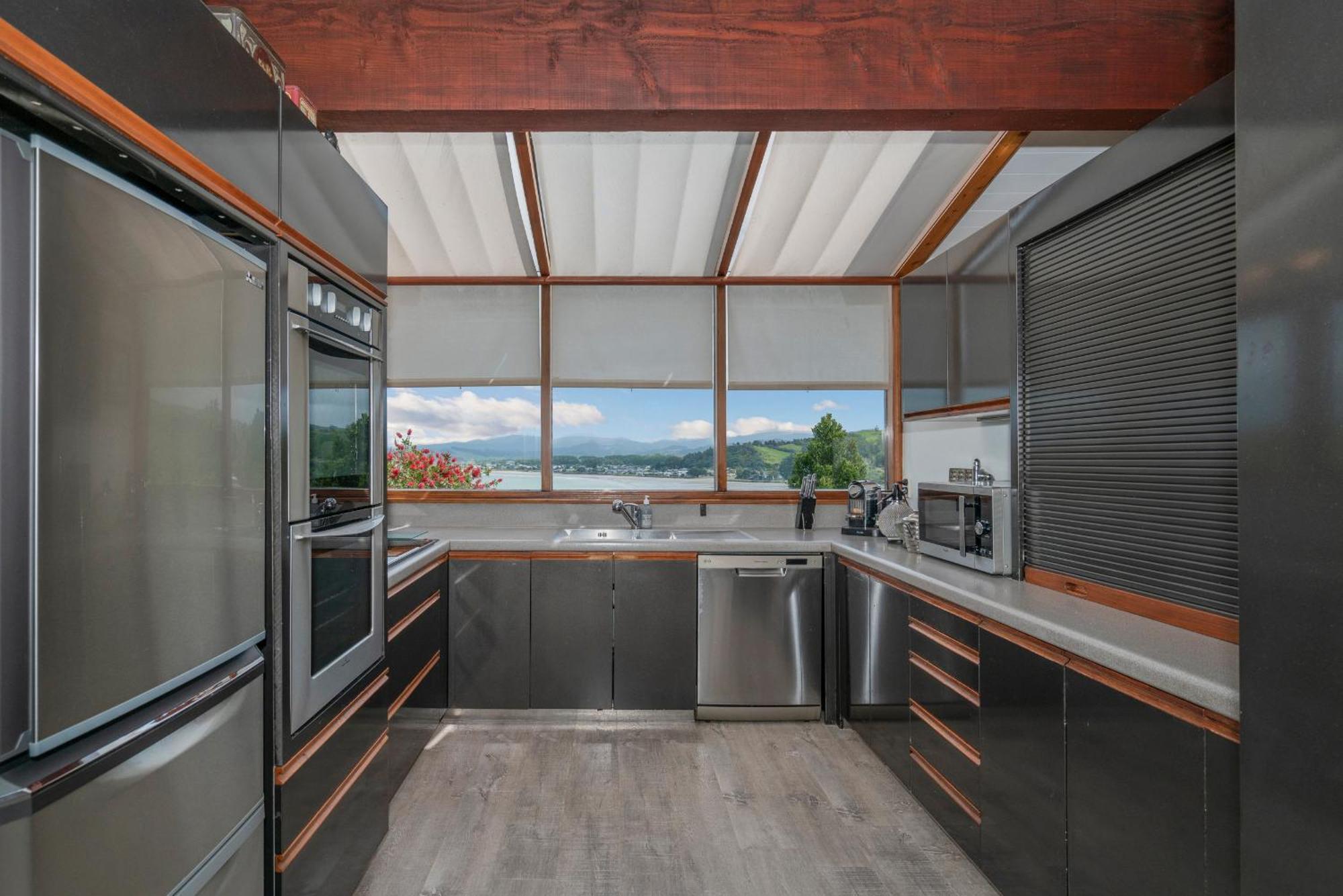 The Black Chalet Whitianga Extérieur photo